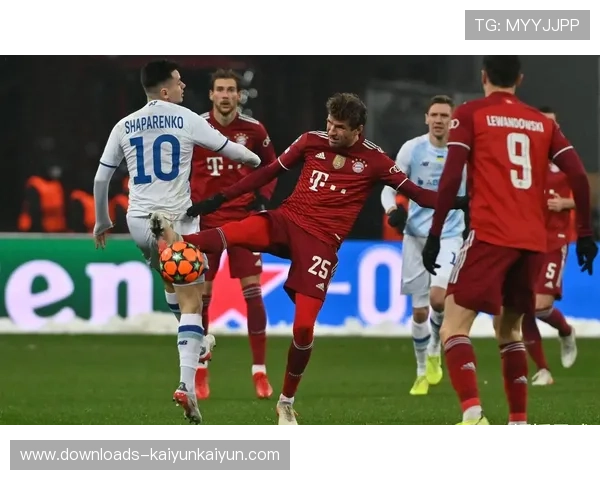 拜仁vs霍芬海姆进球潮:凯恩点球梅开二度,迪亚斯三连击